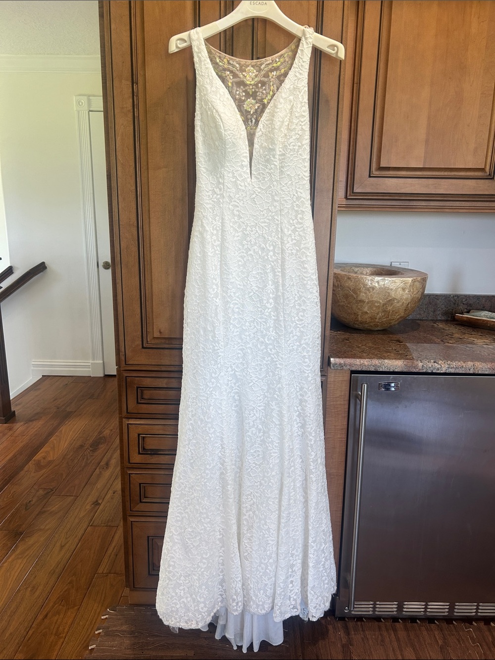 ellie wilde White Lace V-Neck Wedding Dress